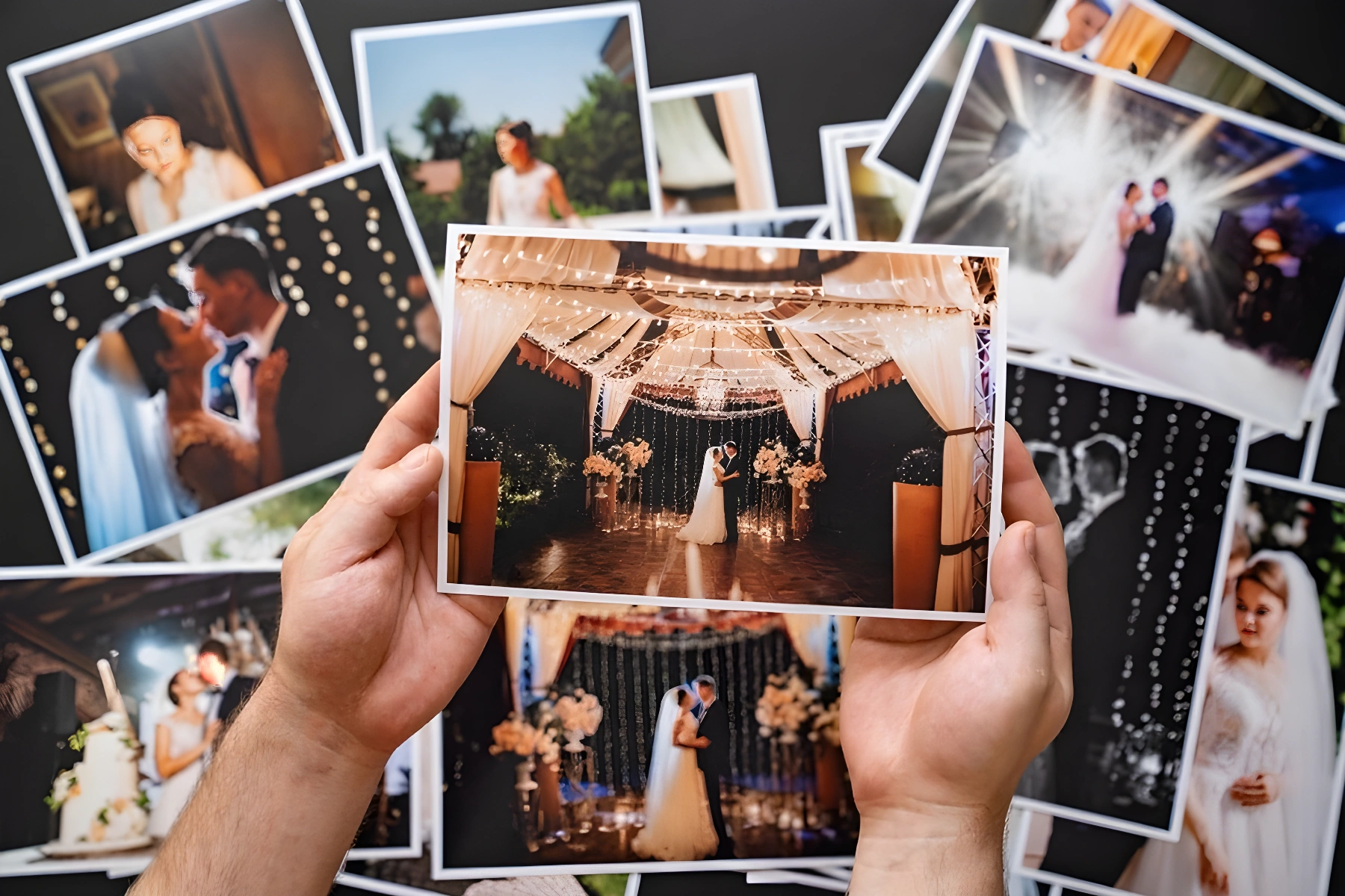 Impresion-fotos-profesional-con-margen-blanco-de-boda-mi-album-home.webp